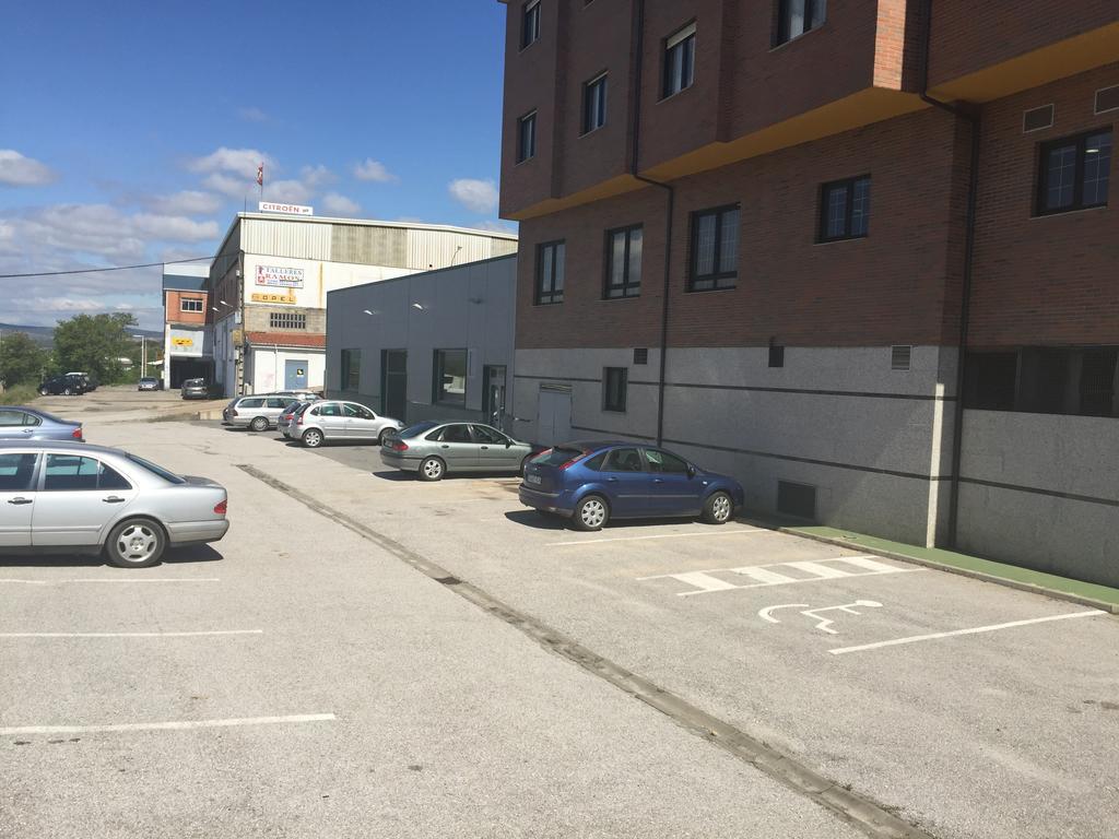 Bembibre  Hostal Tio Pepe II מראה חיצוני תמונה